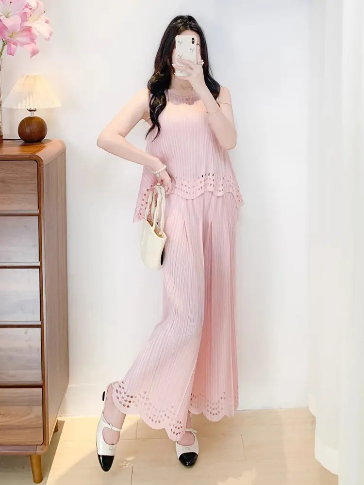 LANMREM pleated hellow out women's two pieces set elastic Slimming sleeveless t-shirt and wide leg