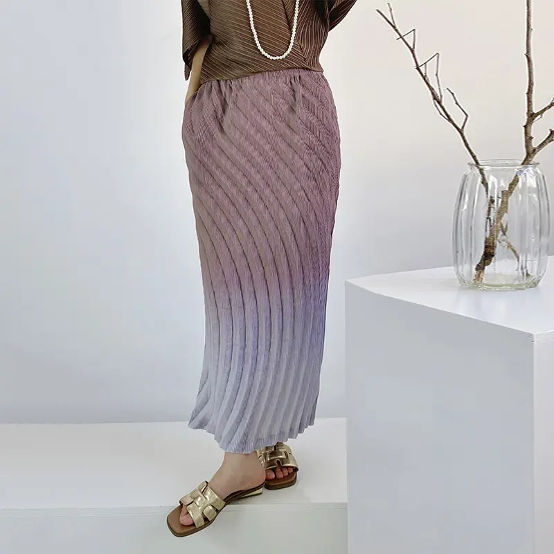 LANMREM Pleated Women's Elastic High Waist Skirt 2025 New High-end Rainbow Gradient Irregular Hand-pressed Skirts Chic 2DB4126