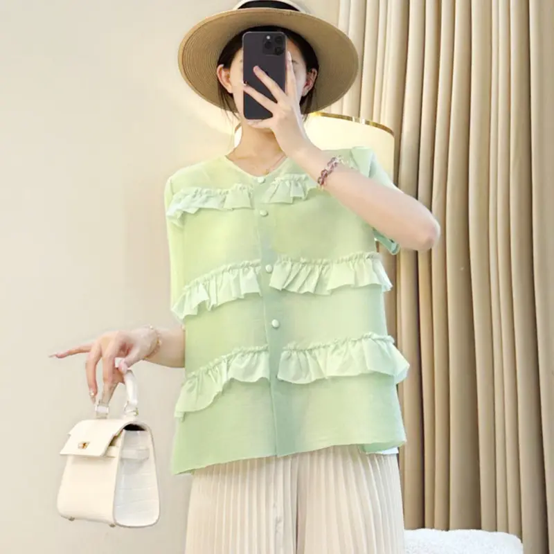 LANMREM Short Sleeve Ruffled Patchwork Design Pleated Women's Top V Collar Single Breasted Shirts Summer 2025 Chic New 2DB4072