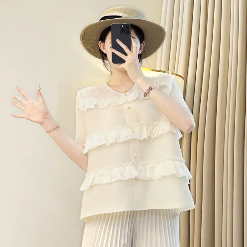 LANMREM Short Sleeve Ruffled Patchwork Design Pleated Women's Top V Collar Single Breasted Shirts Summer 2025 Chic New 2DB4072