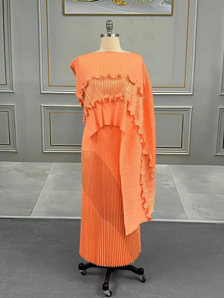 LANMREM Gold Foil Printing Patchwork Design Asymmetric Pleated Women's Two-piece Set Loose Top And Elastic Waist Skirt 2DB3475