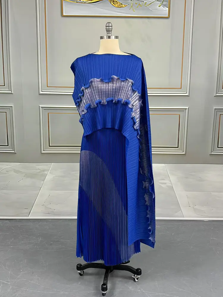 LANMREM Gold Foil Printing Patchwork Design Asymmetric Pleated Women's Two-piece Set Loose Top And Elastic Waist Skirt 2DB3475