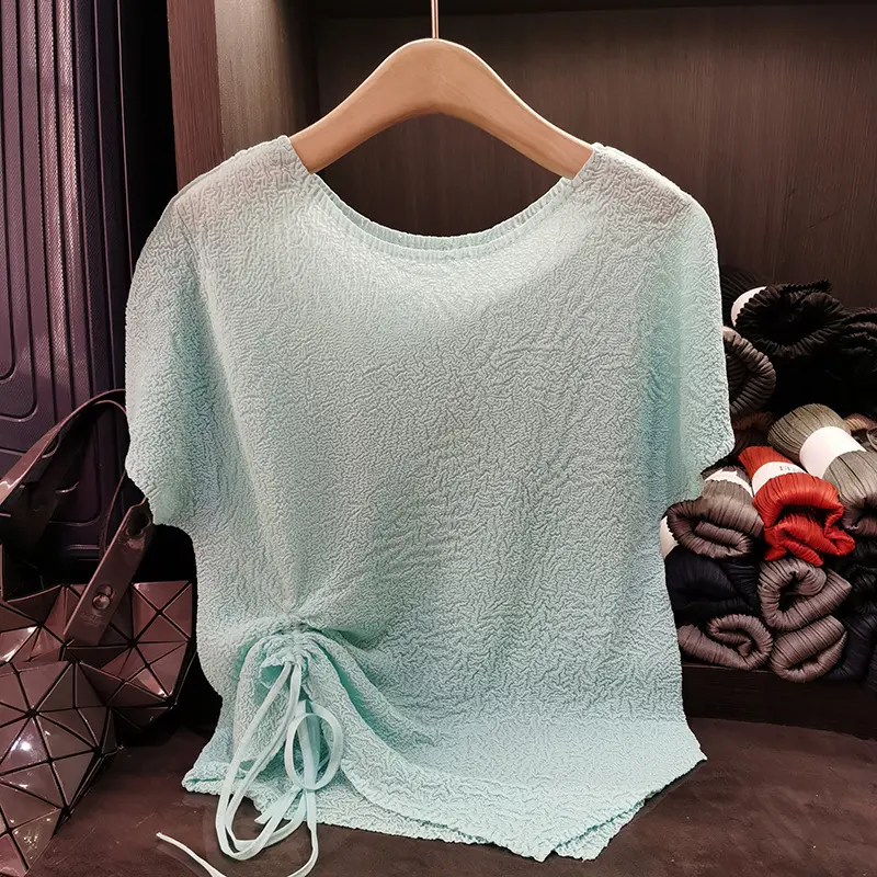 LANMREM Sweet White Pleated T-shirt For Women Round Neck Bow Strap Solid Color Loose Short Sleeve Top 2025 Summer New 2DB3221