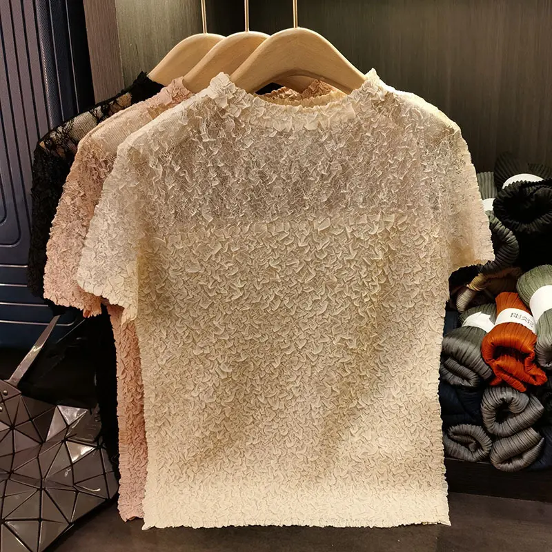 LANMREM pleated splicing round neck apricot women's T-shirt summer 2025 new fashionable solid color pleated short sleeved loose