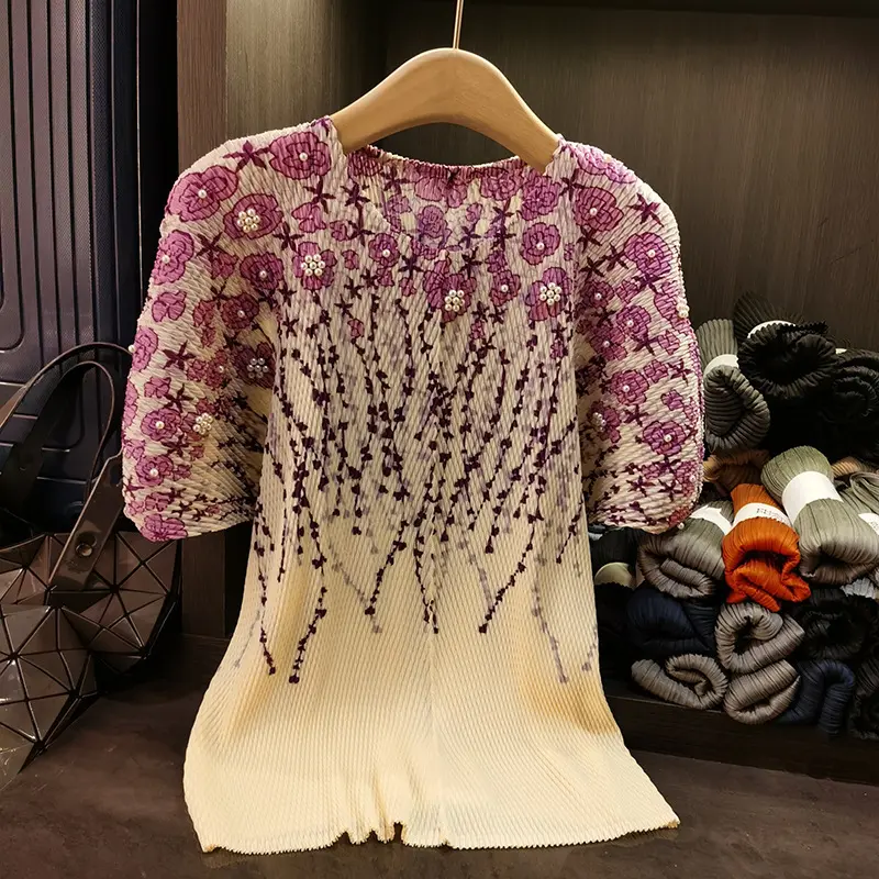 LANMREM Summer Lightweight Beading Print Pleated T-shirs For Women Round Collar Batwing Sleeve Long Pullover Tops 2025 2DB3300