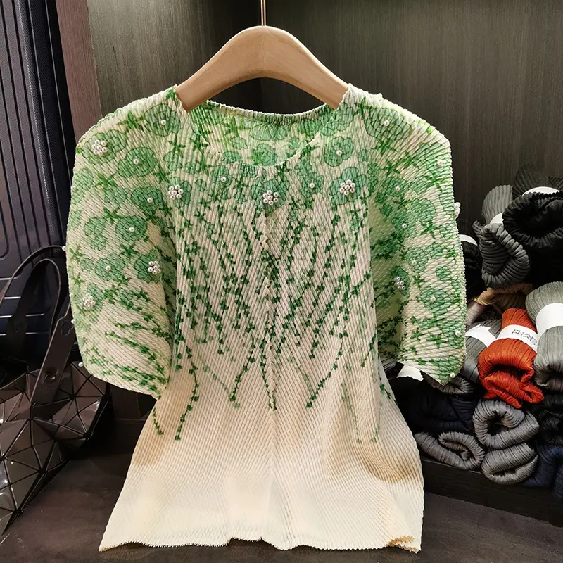 LANMREM Summer Lightweight Beading Print Pleated T-shirs For Women Round Collar Batwing Sleeve Long Pullover Tops 2025 2DB3300