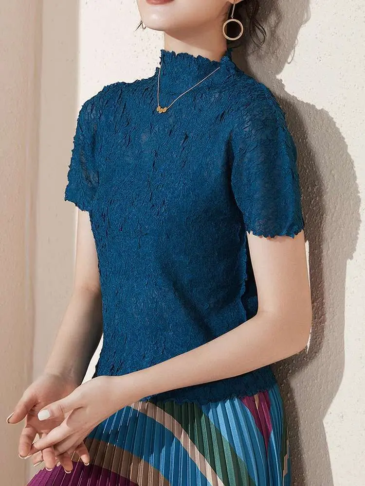 LANMREM Basic Short Sleeved Top Women's Summer Slim Fit Temperament Stand Collar Black Pleated Tee 2025 New Purple Tops 2DB2613