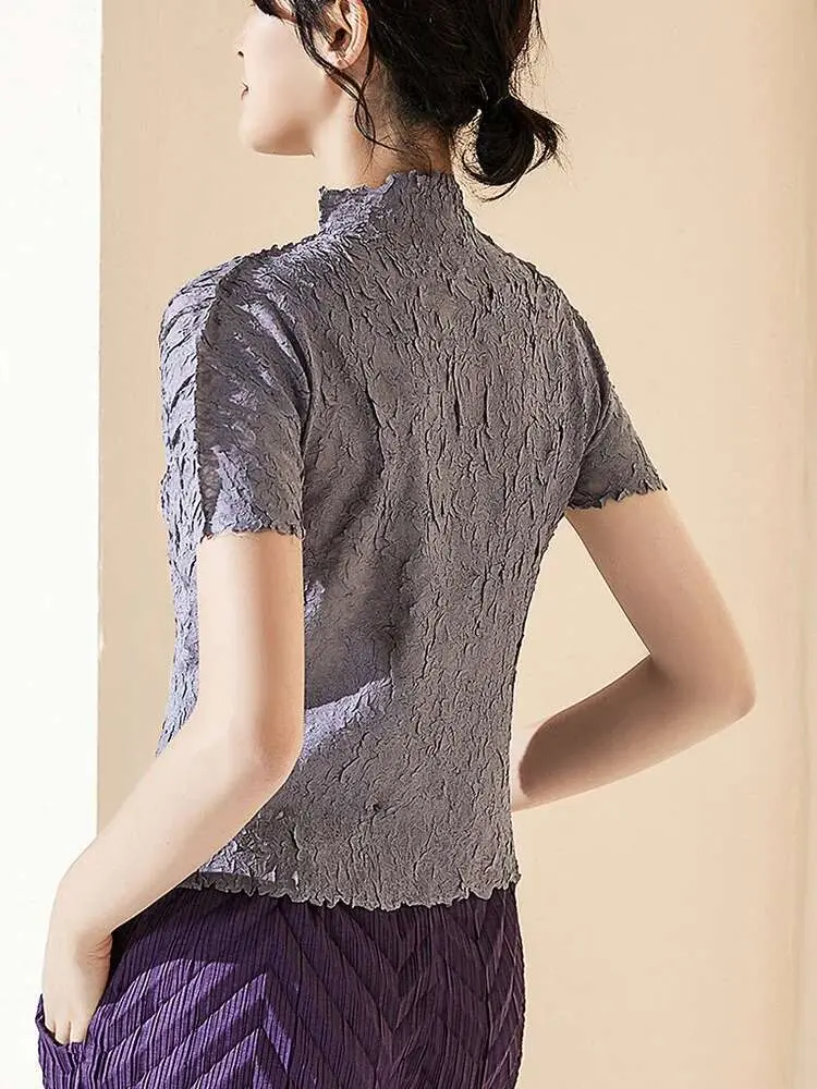 LANMREM Basic Short Sleeved Top Women's Summer Slim Fit Temperament Stand Collar Black Pleated Tee 2025 New Purple Tops 2DB2613