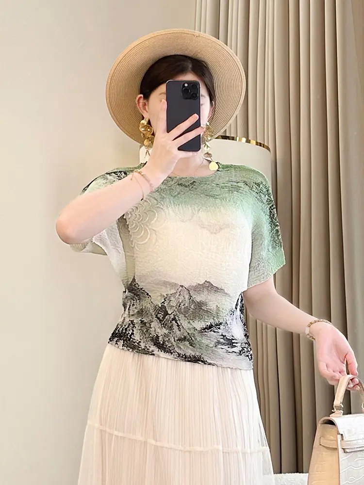 LANMREM Chinese Ink Painting Printed Short Sleeved Pleated T-shirt For Women 2025 New Summer Chic Casual Short Tops 2DB2722