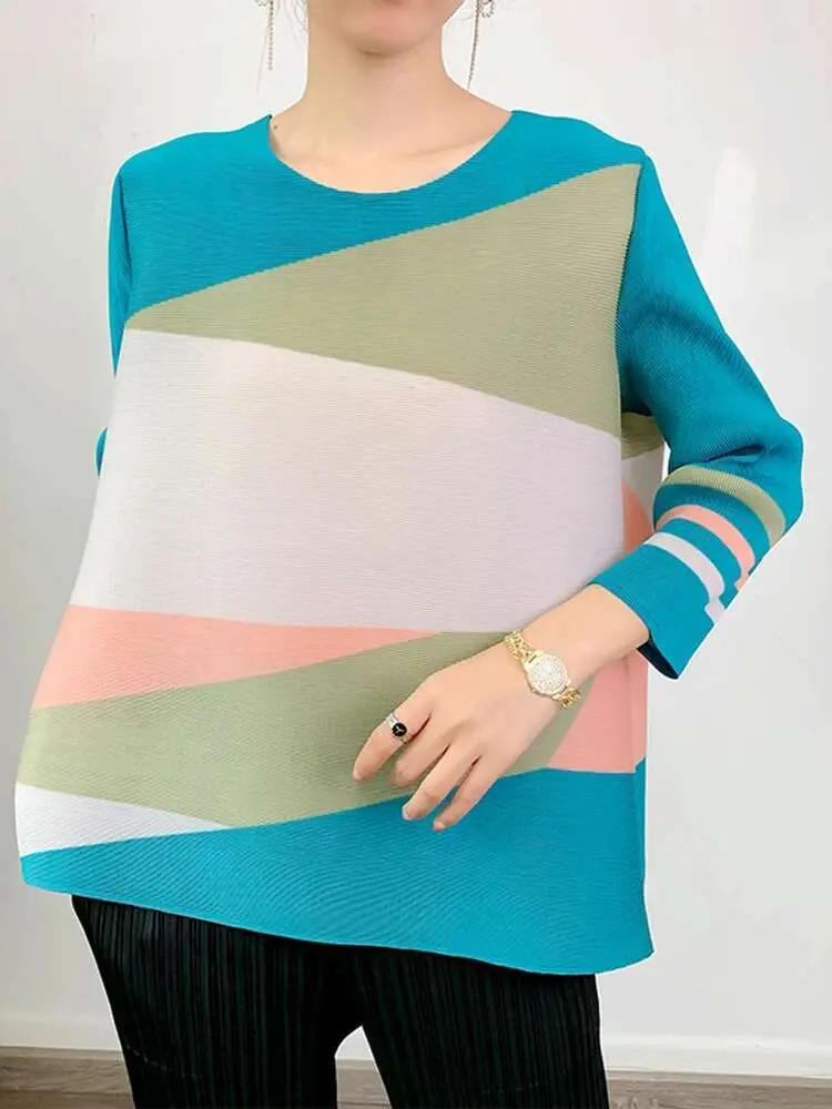 LANMREM 2025 Spring Casual Pleated T-shirt For Women O-neck Long Sleeves Color Block Thin Tops Fashion Female Clothes 2YA824