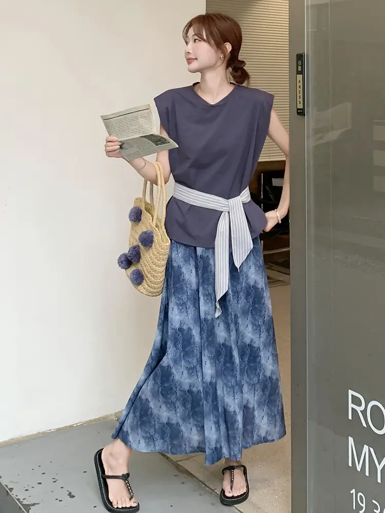 LANMREM Minimalist Two-Piece Set Sleevelss Belt Shirts With Long Blue Print Skirt Women Casual Fashion Clothes Summer 2DM1031