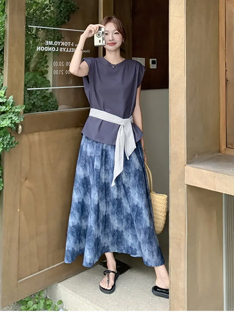 LANMREM Minimalist Two-Piece Set Sleevelss Belt Shirts With Long Blue Print Skirt Women Casual Fashion Clothes Summer 2DM1031