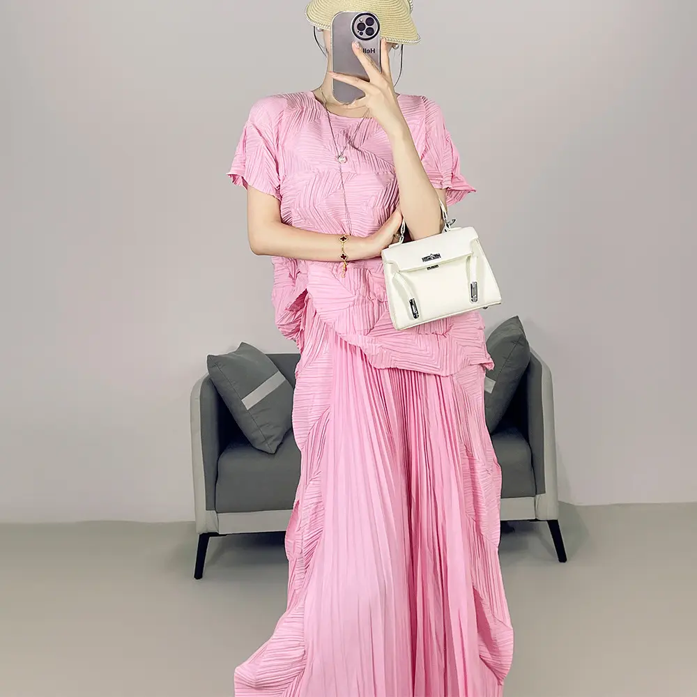 LANMREM Loose Purple Pleated Women's Two Pieces Set Round Collar Short Sleeve Pullover T-shirt And Elastic Waist Skirt 2DB3639