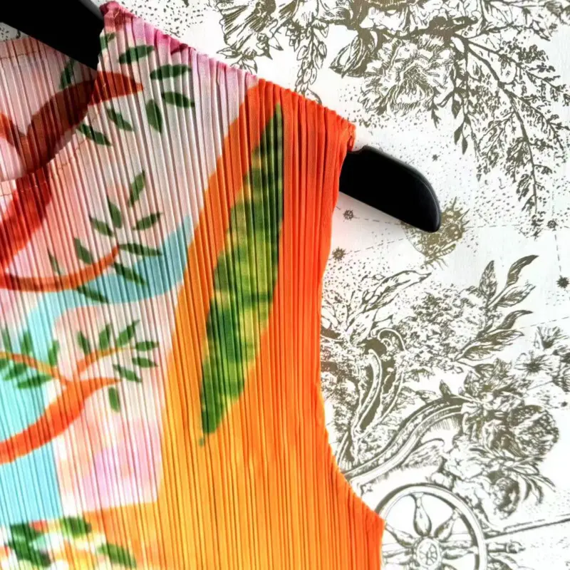 LANMREM Pleated Floral Print Round Neck Elastic Slim Tank Top Summer Round Neck Sleeveless Fashion Lightweight Women's T-shirt