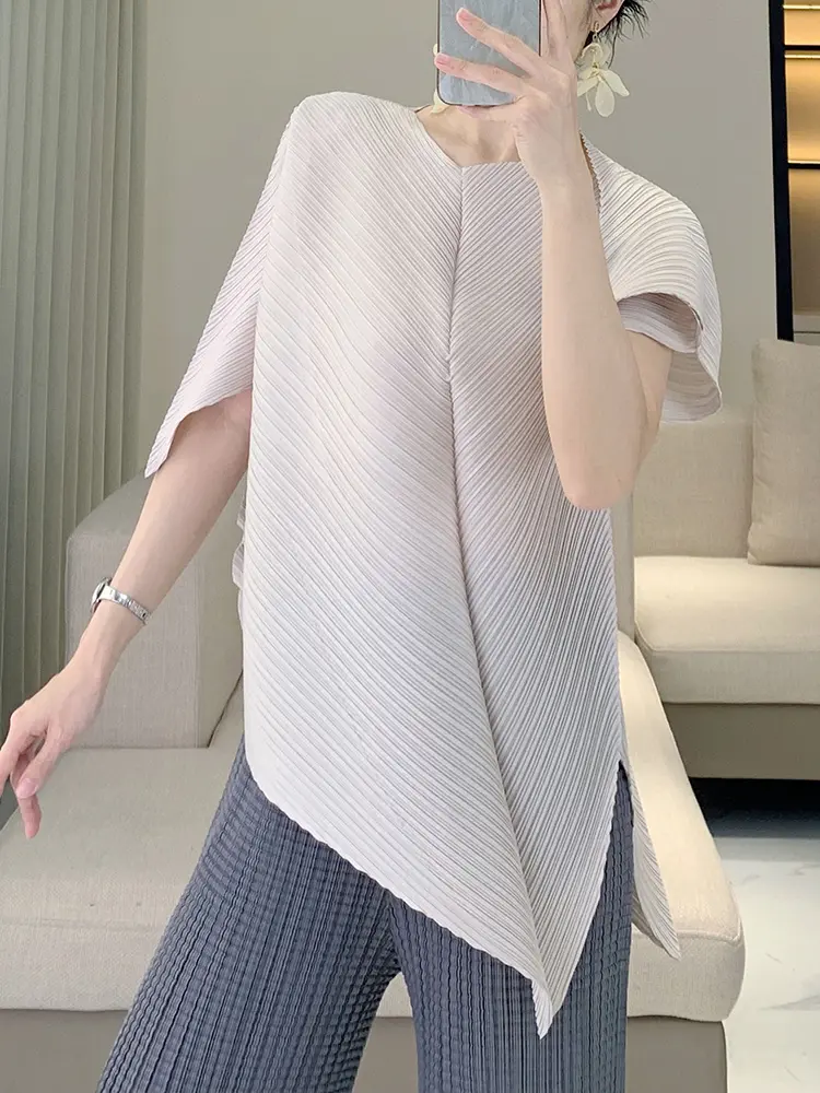 LANMREM Green Pleated Top 2025 Summer Design Irregular High-end Women's T-shirt Chic Elegant Casual Short Sleeve Tee 2DB3599