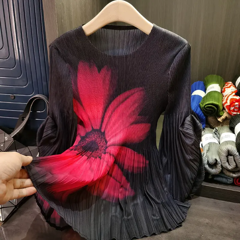 LANMREM Women's Printed Puff Sleeve Pleated T-shirt Round Neck Irregular Casual Tops 2025 New Elastic Loose Pullover Top 2DE657