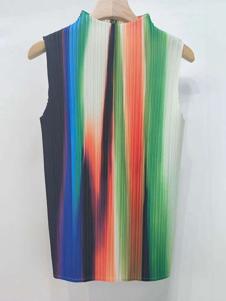 LANMREM Pleated 2025 Summer New Colorful Stripe Printed Stand Collar Sleeveless Tank Top Ealstic Slim Rainbow T-shirt 2DB3526