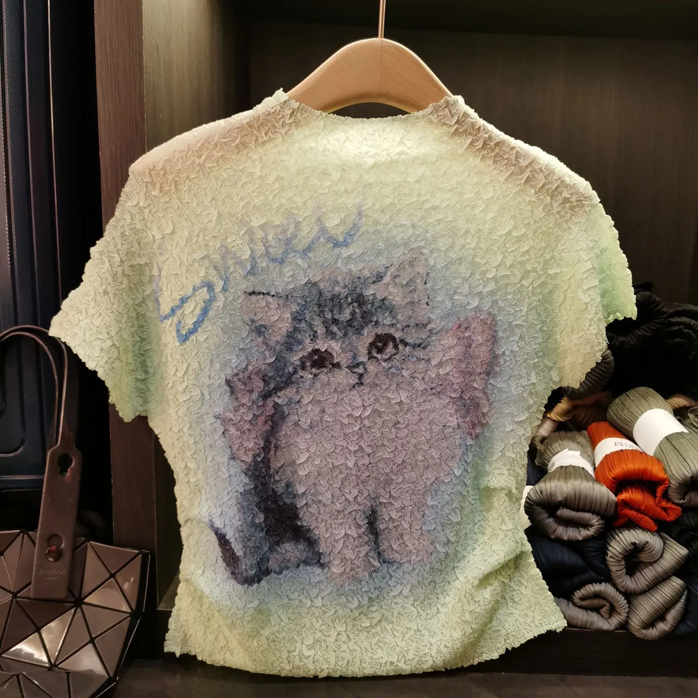 LANMREM Summer New Round Neck Rendered Print Pleated Women's T-shirt Elastic Slimming Short Sleeved Pullover Top Chic 2DB3422