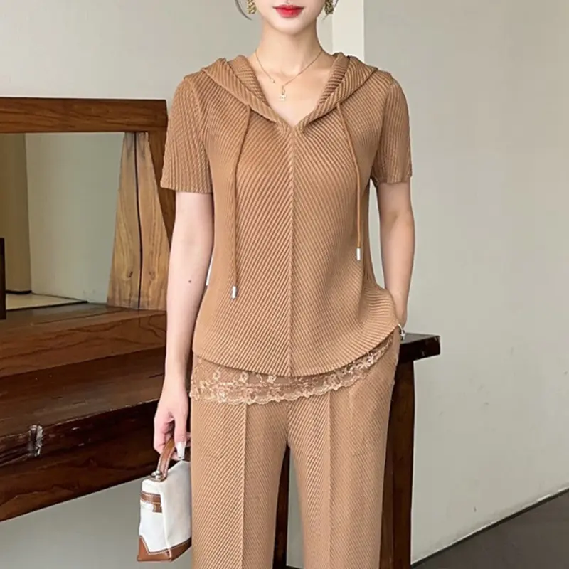 LANMREM Green Hooded Short Sleeve Sweatshirt Women's Casual Pleated T-Shirt Women Loose Patchwork Lace Hem Pullover Top 2DB3622