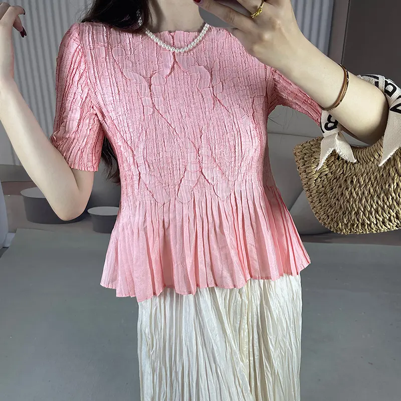LANMREM Embossed Pleated O-neck Women's T-shirt Summer Short Sleeve Chic Spliced Design Pullover Top Summer Niche Tee 2DB3660