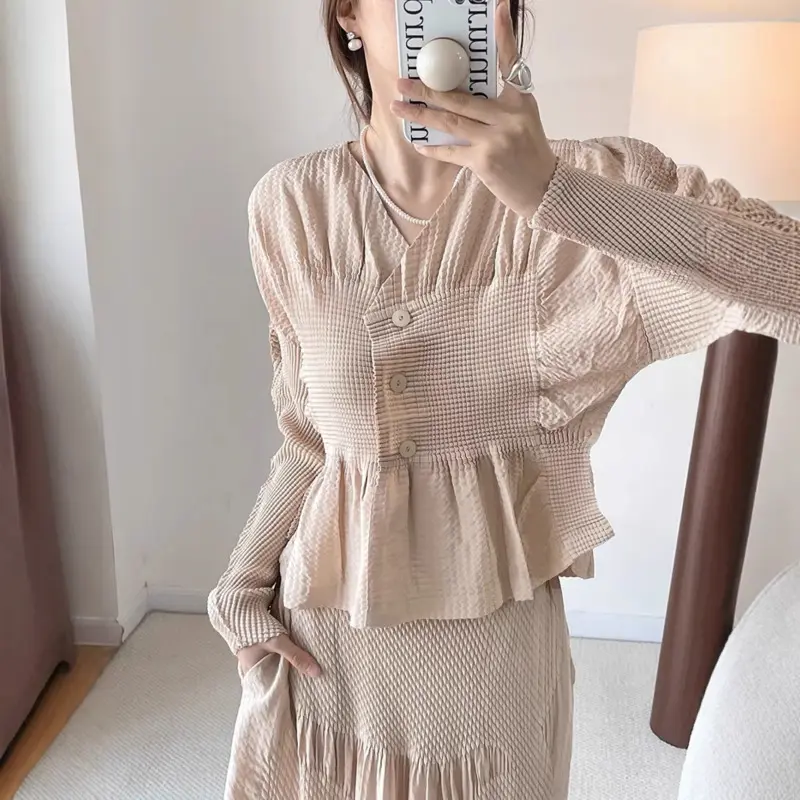 LANMREM High Quality Design Chic Pleated Women't Two Pieces Set Irregular V Collar Long Sleeve Top + Elastic Waist Skirt 2DB4042