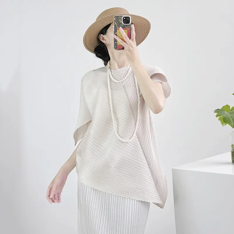 LANMREM Pleated 2025 Summer Design Solid Color Irregular High-end Women's T-shirt Elastic Loose Pullover Top Versatile 2DB4127