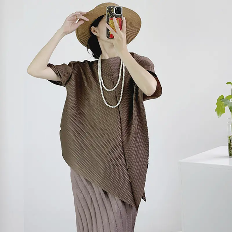 LANMREM Pleated 2025 Summer Design Solid Color Irregular High-end Women's T-shirt Elastic Loose Pullover Top Versatile 2DB4127