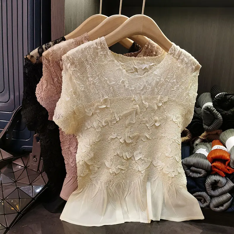 LANMREM Summer Splicing Embossed Pleated Top For Women Temperament Elastic Slim Round Collar Short Sleeve Pullover Tops 2DB3324