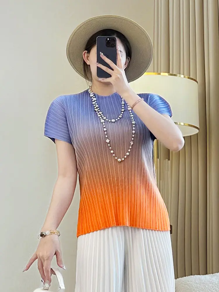 LANMREM Gradient High Elastic Slim Short Sleeve Women's T-shirt 2025 New Summer Stand Collar Fashion Pullover Tee Top 2DB3545