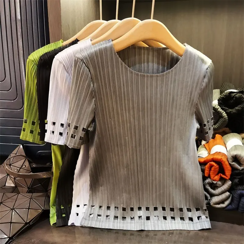 LANMREM Summer New Pleated Design Elastic Round Neck Top Women's 2025 Chic Loose Casual Hollow Out Short Sleeve T-shirt 2DB4028