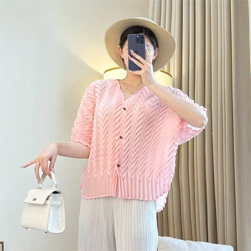 LANMREM Brown Elastic Loose Pleated Women's T-shirt Summer Chic New Single Breasted Cardigan Top Chic V Collar Clothing 2DB4076