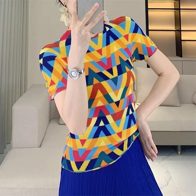 LANMREM High Quality Colorful Striped Short Sleeve Top For Women Elastic Slim Casual Versatile Stand Collar T-shirt 2DB4188