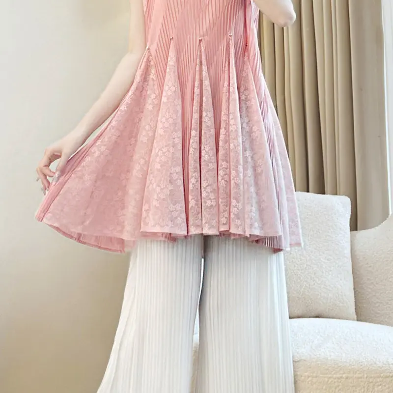 LANMREM Black Beading Design Pleated Women's Tank Top Elastic Loose Sleeveless Round Collar Folded Long T-shirts Chic 2DB3987