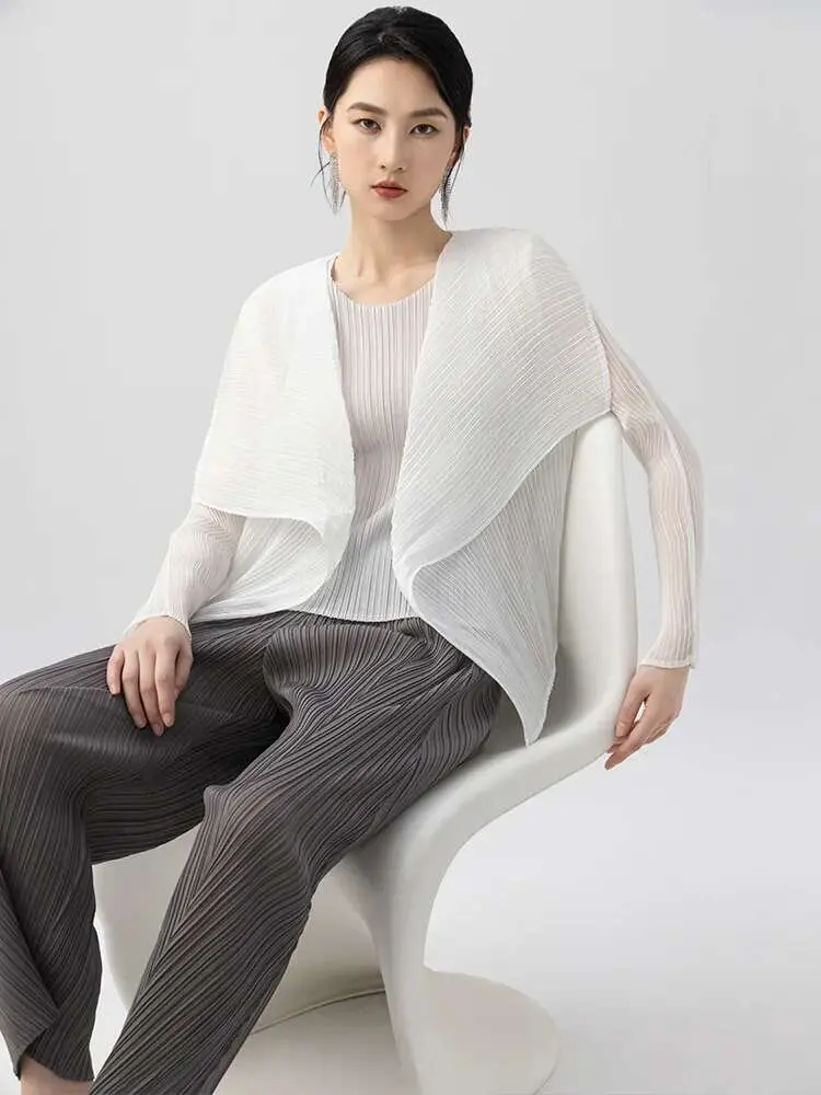 LANMREM Nihce Pleated Sunscreen Cardigan Coat For Women 2025 New Summer Fashion Lightweight Lapel Long Sleeve Clothes 2DB3155