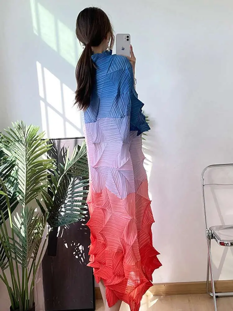 LANMREM Pleated Long Dress Women Turtleneck Color Block Fold Loose Dresses Female Elegant Clothing 2025 Spring Summer New 2M523