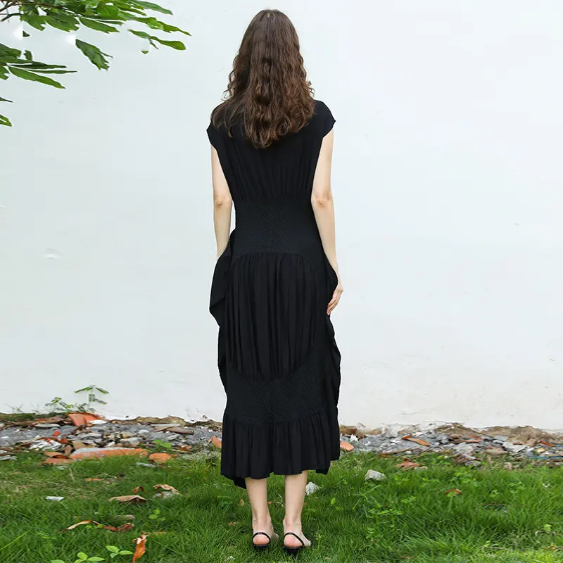 LANMREM High-end Silk Cotton Patchwork Irregular Women's Black Dress Niche Chic Pleated Design High-waisted Clothing 2DB4156