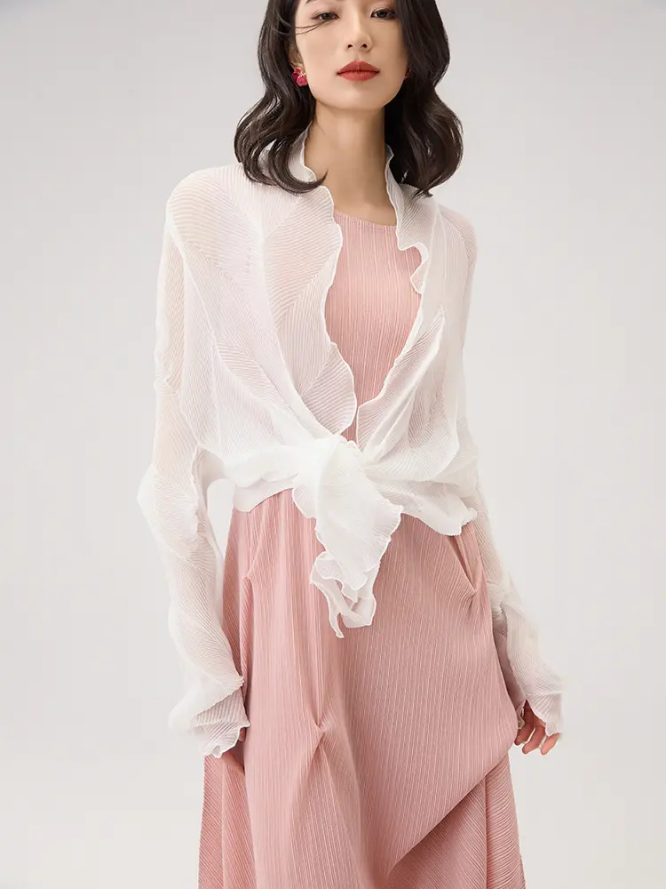 LANMREM Pleated Cardigan Top Women's New 2025 Summer Long Sleeve Semitransparent Sun Protection Shirt Chiffon Outer Cloth DB2830