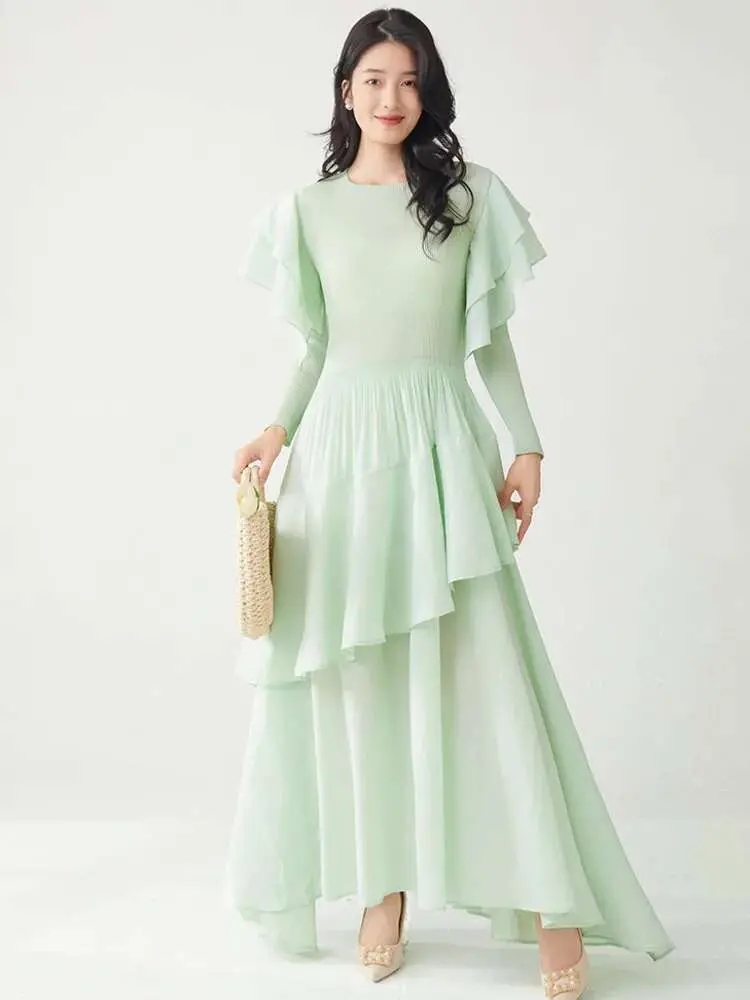 LANMREM Ruffled Pleated Dress For Women Round Neck Long Sleeve Solid Color Elegant Dresses Fashion 2025 Spring Summer New 2DE259