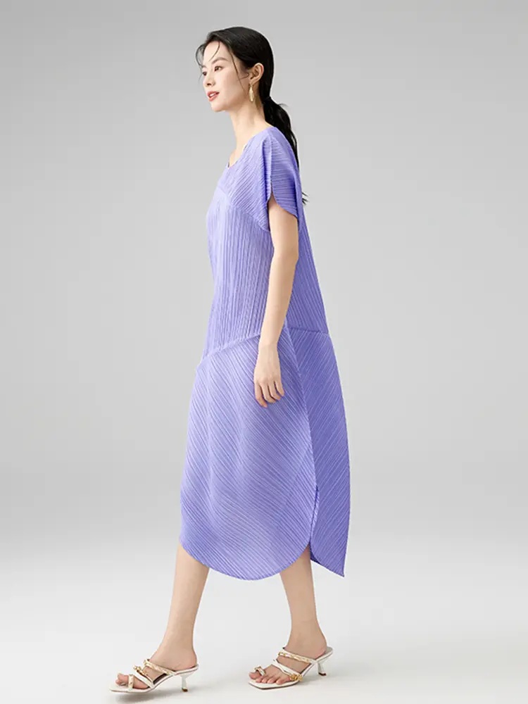 LANMREM Irregular Deisng Pleated Dress For Women 2025 New Loose Casual Round Collar Short Sleeve Vent Summer Dresses 2DB2820