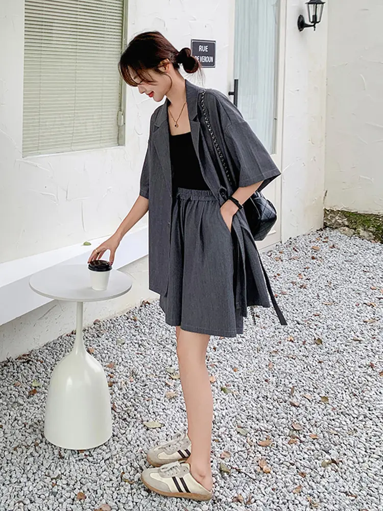 LANMREM Dark Grey Chic Summer Shorts Two Pieces Set For Women Notched Collar Short Sleeved Suit Coat + Wide Leg Shorts 2DB2773
