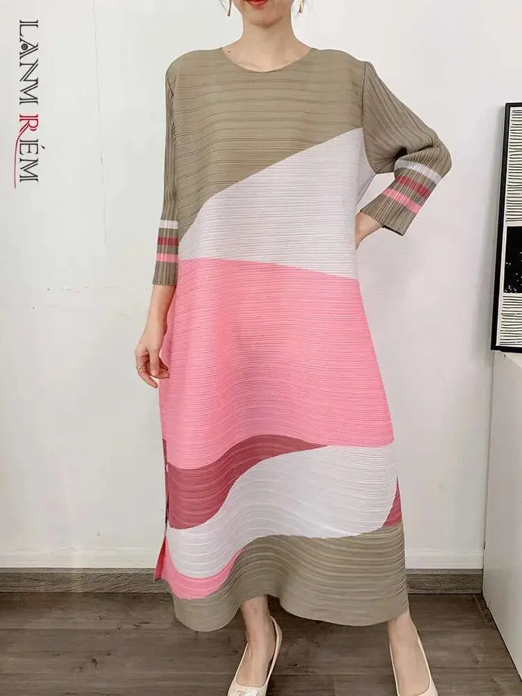 LANMREM Printed Pleated Dress Women Color Block Round Neck Long Sleeve Sides Buttons Elegant Dresses Party Clothes New 2DA1016