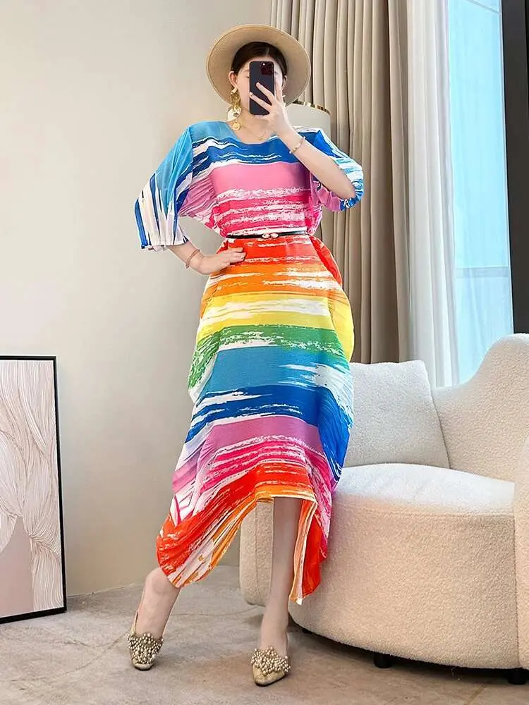 LANMREM Niche Colorful Printting Pleated Dress For Women 2025 New Loose Casual Round Collar Irregular Hem Dresses Chic 2DB2986