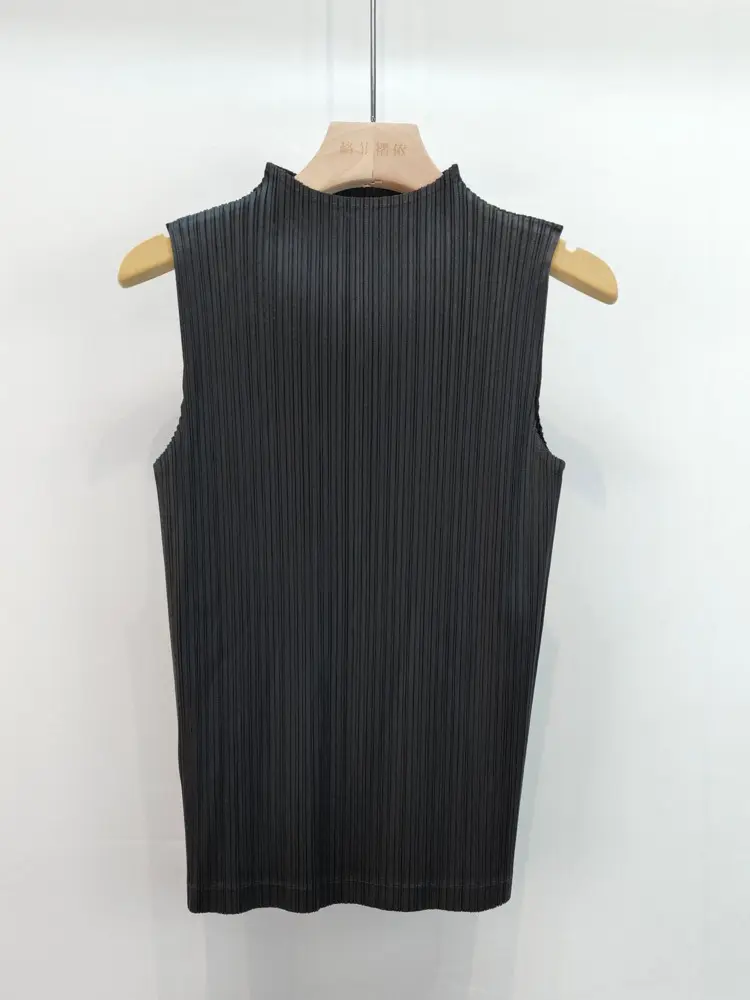 LANMREM Pleated Summer Chic Mint Green Sleeveless Stand Collar Vest Basic Slimming Versatile Top For Women 2025 New Tee 2DB2600