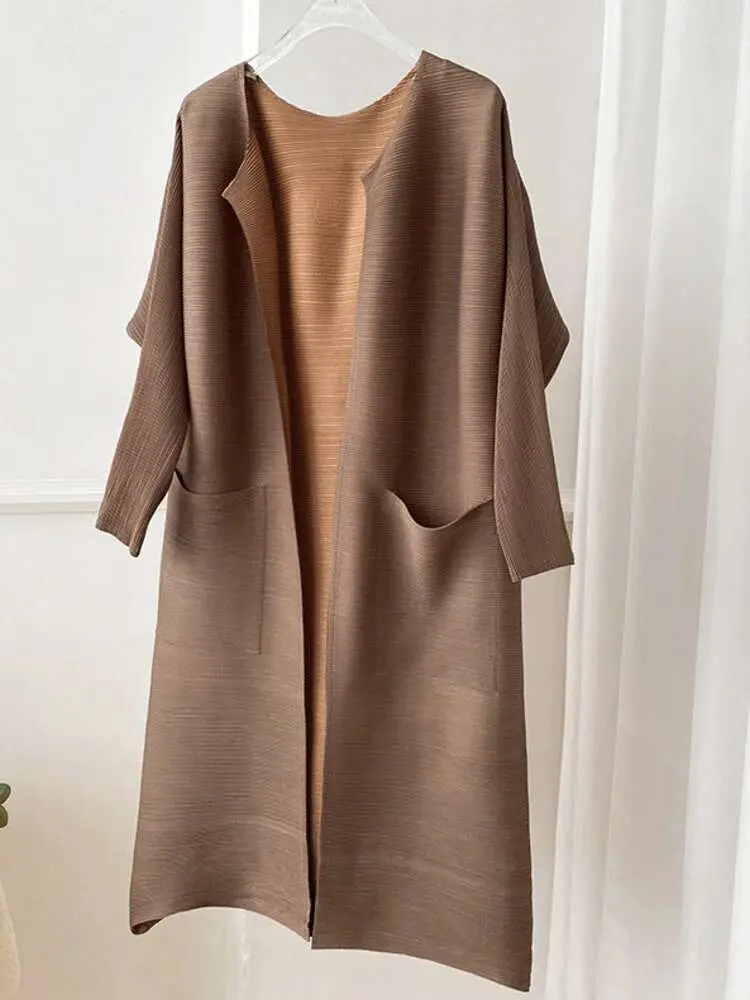 LANMREM Women Solid Color Open Stitch Long Sleeve Trench Female Loose Fashion Pleated Windbreaker 2024 New Spring 2J485