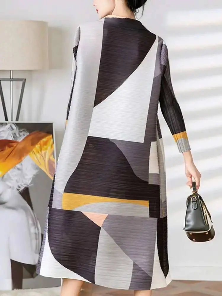 LANMREM Niche Design Geometric Colorblock Patchwork Design Pleated Dress Women's 2025 New O-neck  Wrist Sleeve Dresses 2DB3203