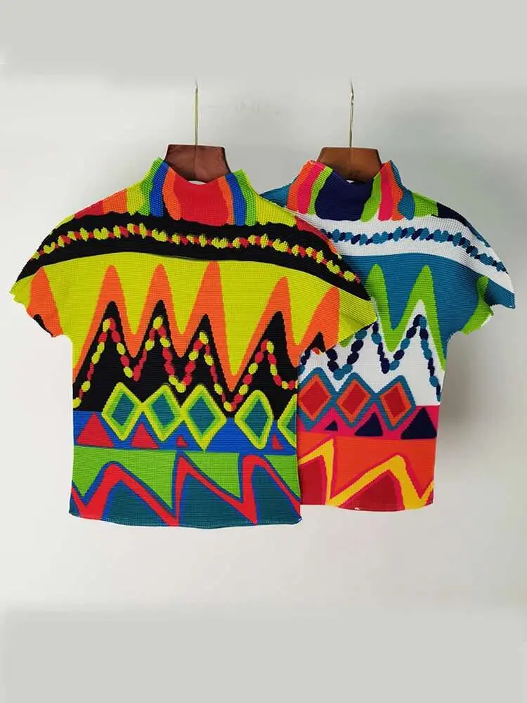 LANMREM Pleated Geometric Printed T-shirt For Women Turtleneck Short Sleeve Shirt Female Fashion Top 2025 New Summer 2N598