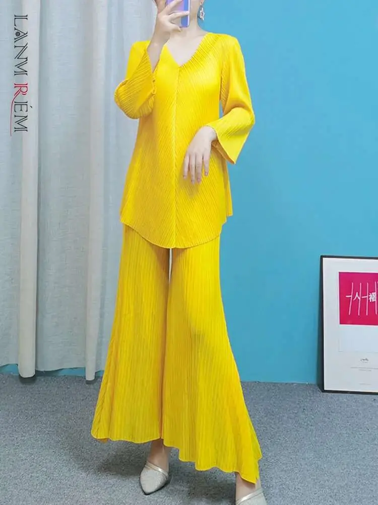 LANMREM Two Pieces Sets for Women V-neck Solid Color Pleated Elastic Waist Casual Pants Suits Female New 2025 Spring 2J918