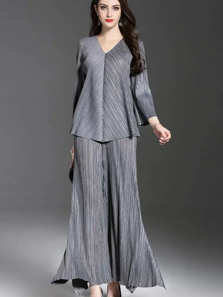 LANMREM Two Pieces Sets for Women V-neck Solid Color Pleated Elastic Waist Casual Pants Suits Female New 2025 Spring 2J918