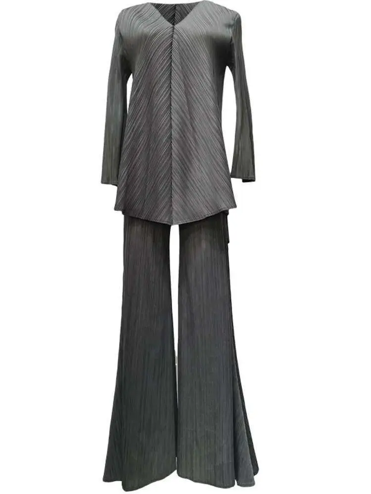LANMREM Two Pieces Sets for Women V-neck Solid Color Pleated Elastic Waist Casual Pants Suits Female New 2025 Spring 2J918