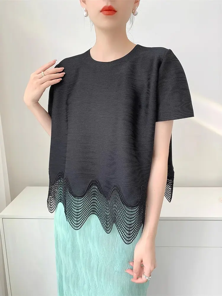 LANMREM Black High-end Patchwork Lace Summer Pleated Top For Women Chic Casual Loose Short Sleeve T-shirt Round Neck Tee 2DB3360
